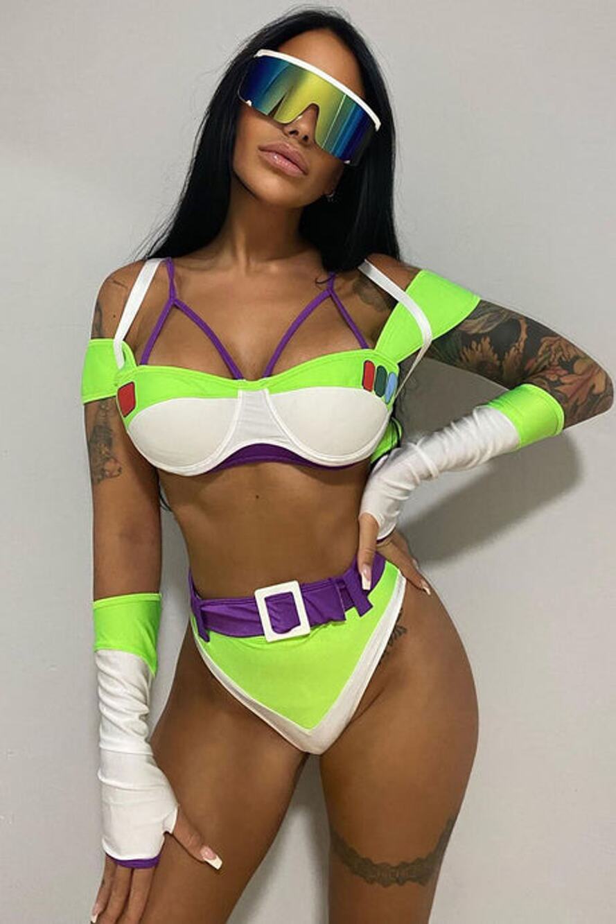 NEW Forplay To Infinity Buzz Lightyear Toy Story Costume Size Small Medium